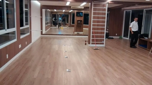 Piso vinílico de madeira sp